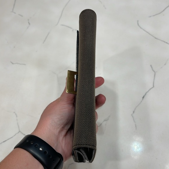 Authentic GUCCI Long Wallet Purse - Picture 6 of 15